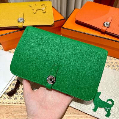 Bambou Togo Dogon Purse Wallet Palladium Hardware