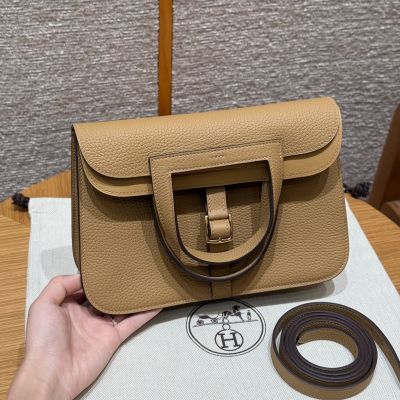 Sesame Clemence Halzan 25 Gold Hardware