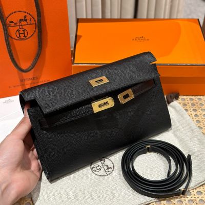 Black Epsom Kelly-To-Go Wallet Gold Hardware