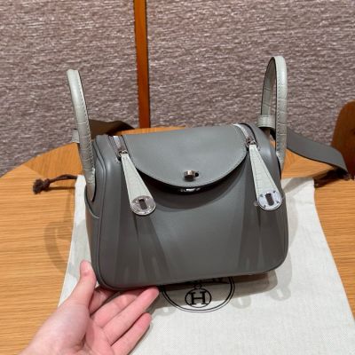 Girs Meyer Swift and Girs Perle Matte Matte Alligator Mini Lindy 20 Palladium Hardware