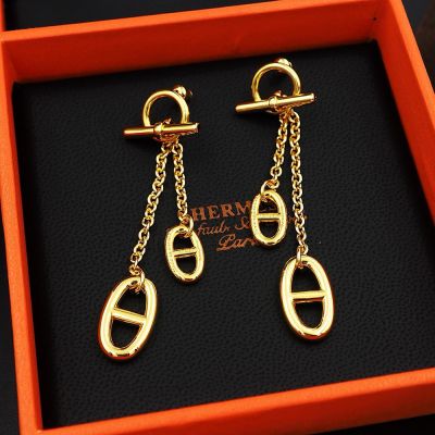 Reponse Earrings Gold Metal 