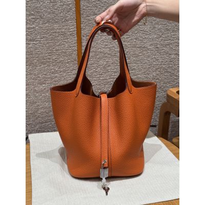 Orange Clemence Picotin Lock 22 Gold/Palladium Hardware