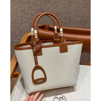 Hermes Swift and Canvas Steeple 28 bag