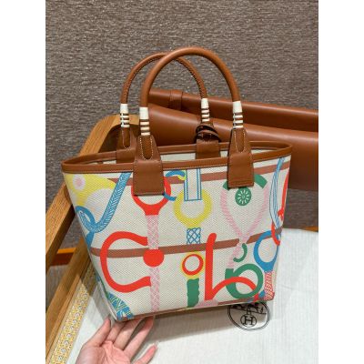 Hermes Swift and Canvas Steeple 28 bag